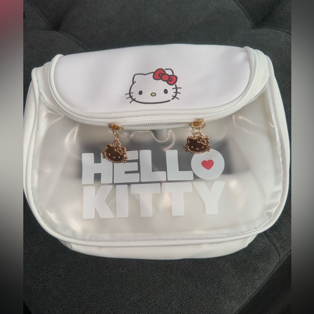 Hello Kitty Make up Travel Case